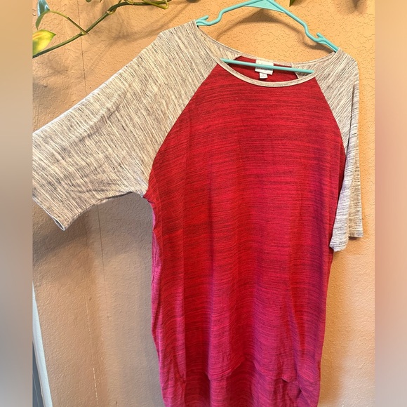 Lularoe 3/4 sleeve raglan tunic - Picture 2 of 4